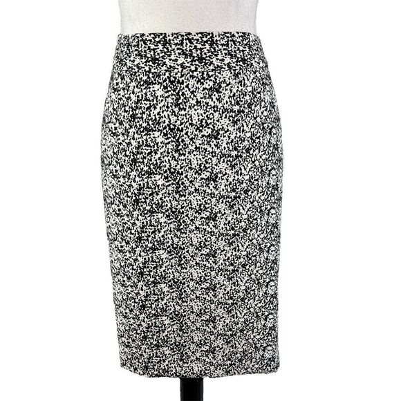 Banana Republic Skirt size 14 Black Ivory Dots Straight Pencil Knee Career Slim - Picture 1 of 7